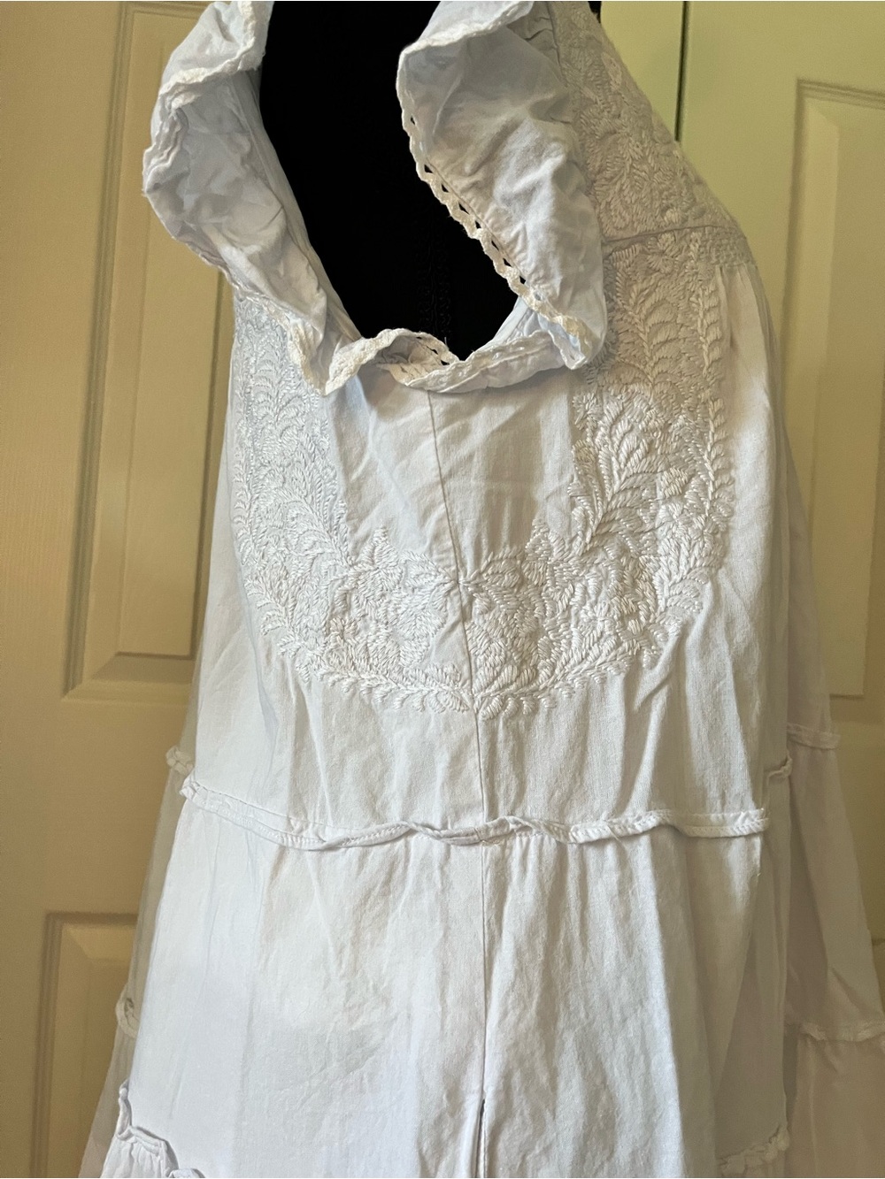 J.Marie White Embroidered Tiered Cotton Dress | Sz S EUC - Picture 6 of 10